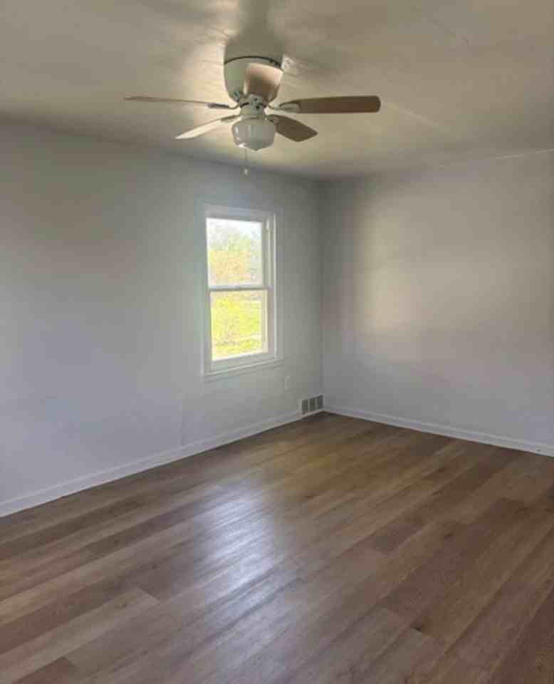 3295 Monterey St - Photo 4 of 12