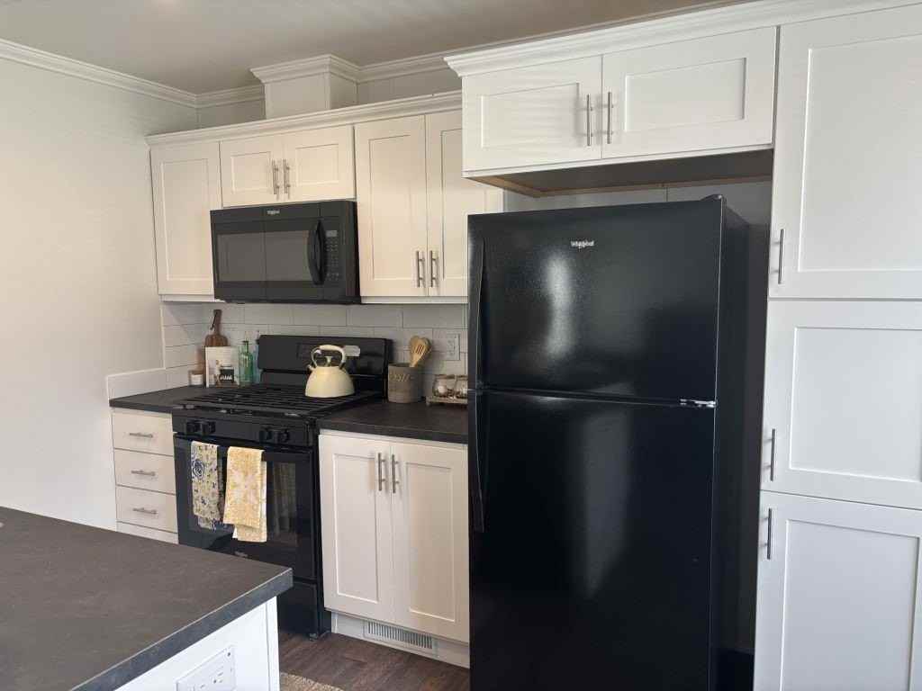121 Cimarron #121 - Photo 2 of 20