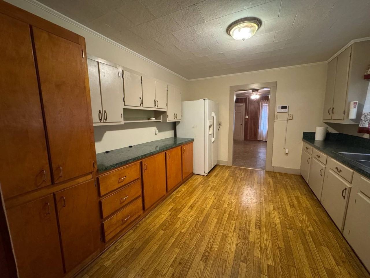 529 Terrebonne St - Photo 7 of 19