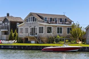 61 Dune Rd - Photo 1 of 1