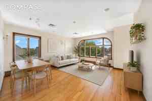 featured image of 7112 14th Ave #3R