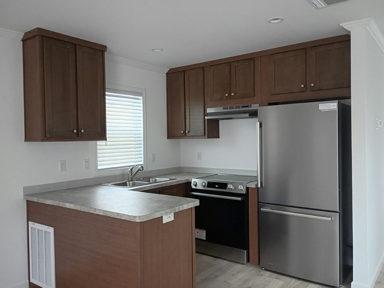 40 Lily Dr #130 - Photo 3 of 8