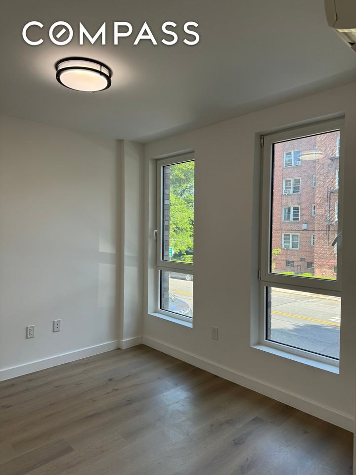 618 Avenue H #2C - Photo 4 of 15