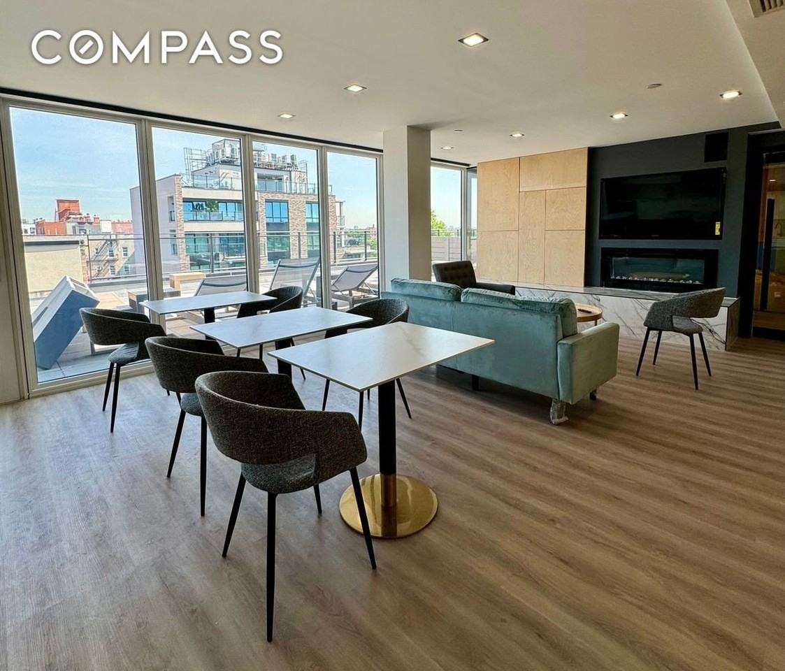 618 Avenue H #2C - Photo 6 of 12