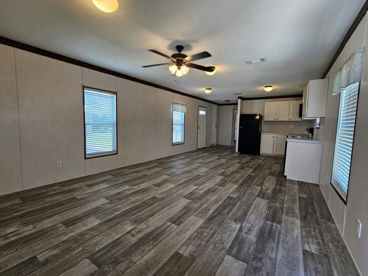 1020 N Yellowstone #2061 - Photo 3 of 10