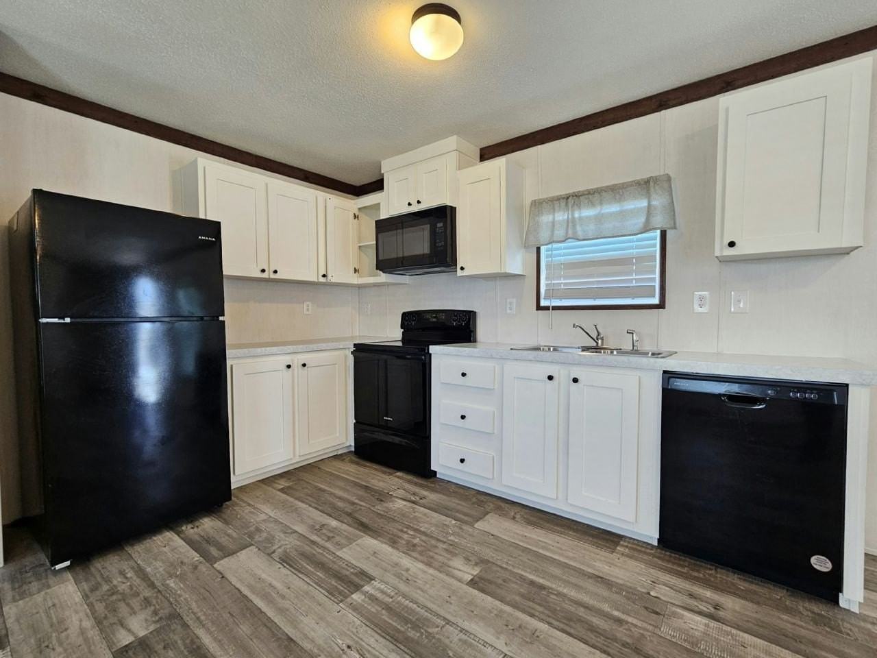 1020 N Yellowstone #2061 - Photo 4 of 10