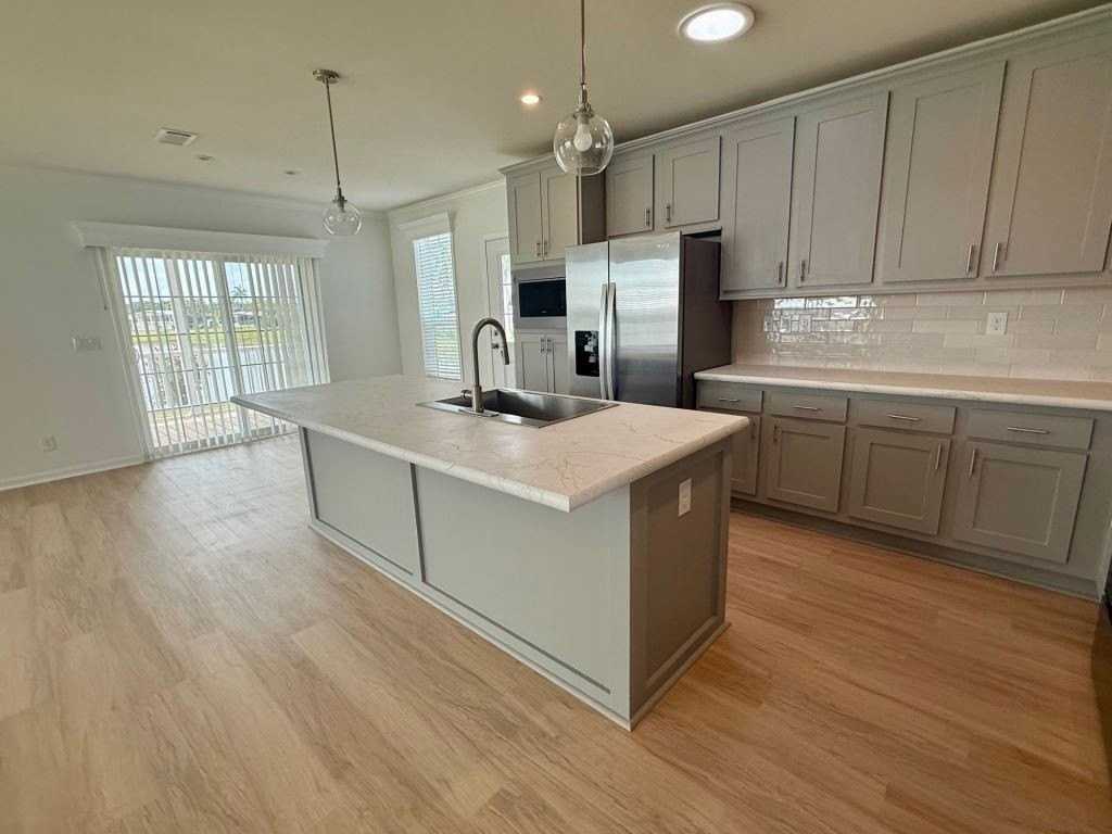 7608 Lakeshore Dr #3019 - Photo 3 of 18