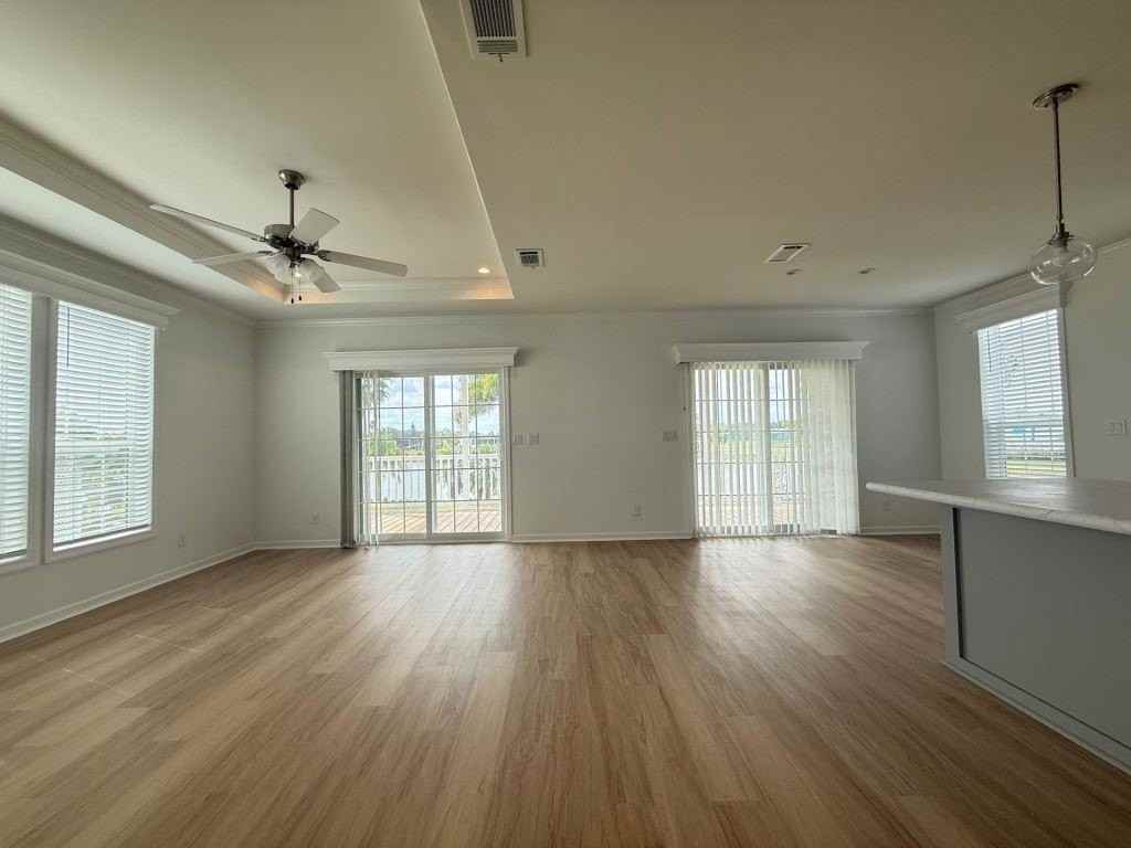 7608 Lakeshore Dr #3019 - Photo 4 of 18