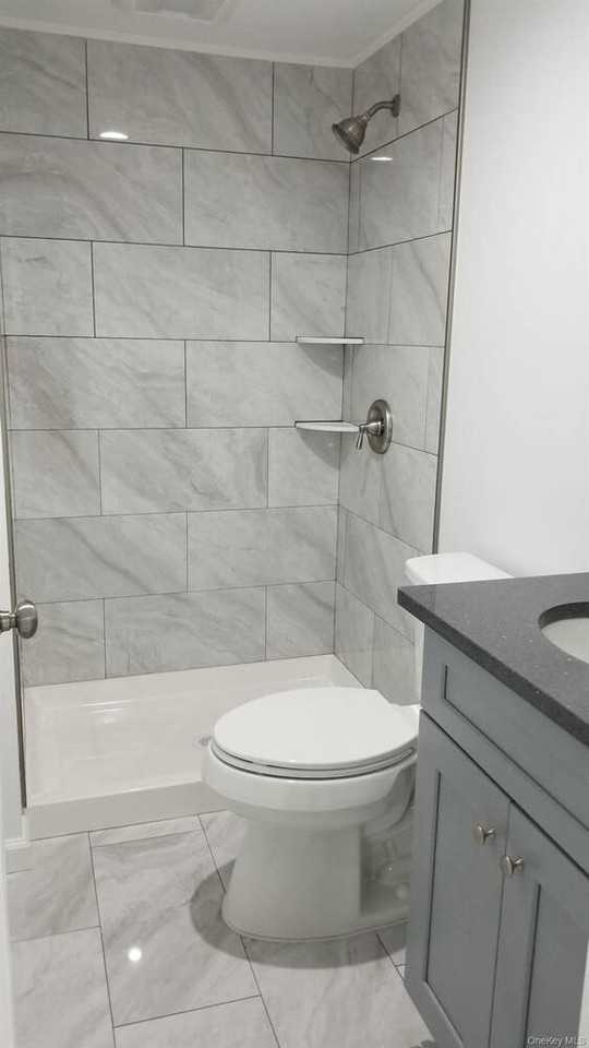 21 Adamson St - Photo 3 of 6