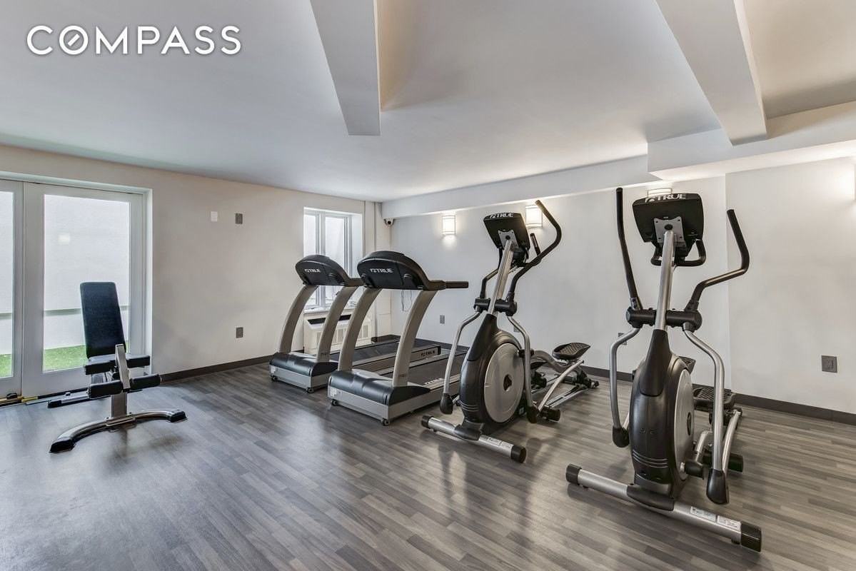 525 Myrtle Ave #204 - Photo 7 of 9