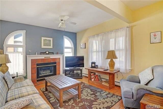 33 Cedar Ct - Photo 2 of 5