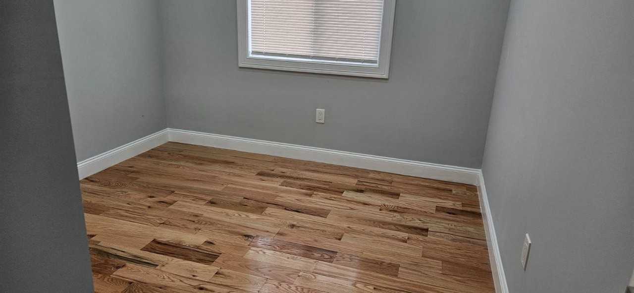 10827 171st Pl #2ndFL - Photo 2 of 23