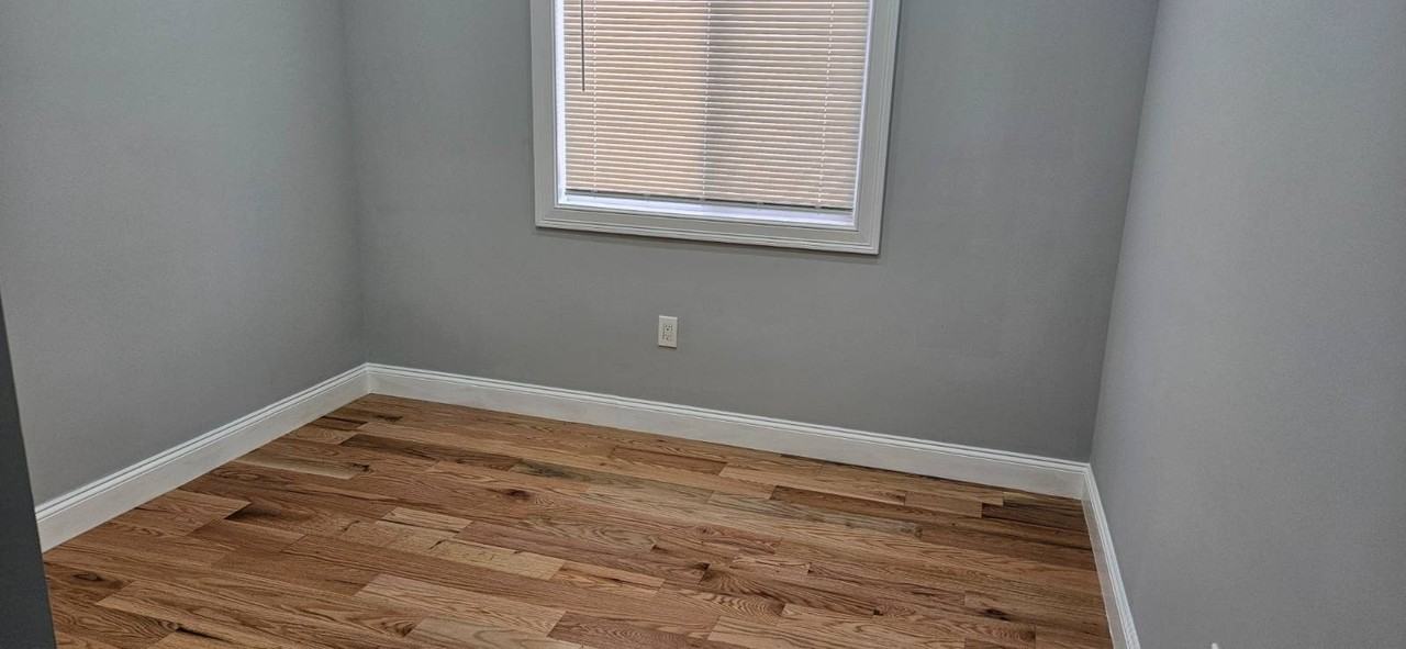 10827 171st Pl #2ndFL - Photo 4 of 23