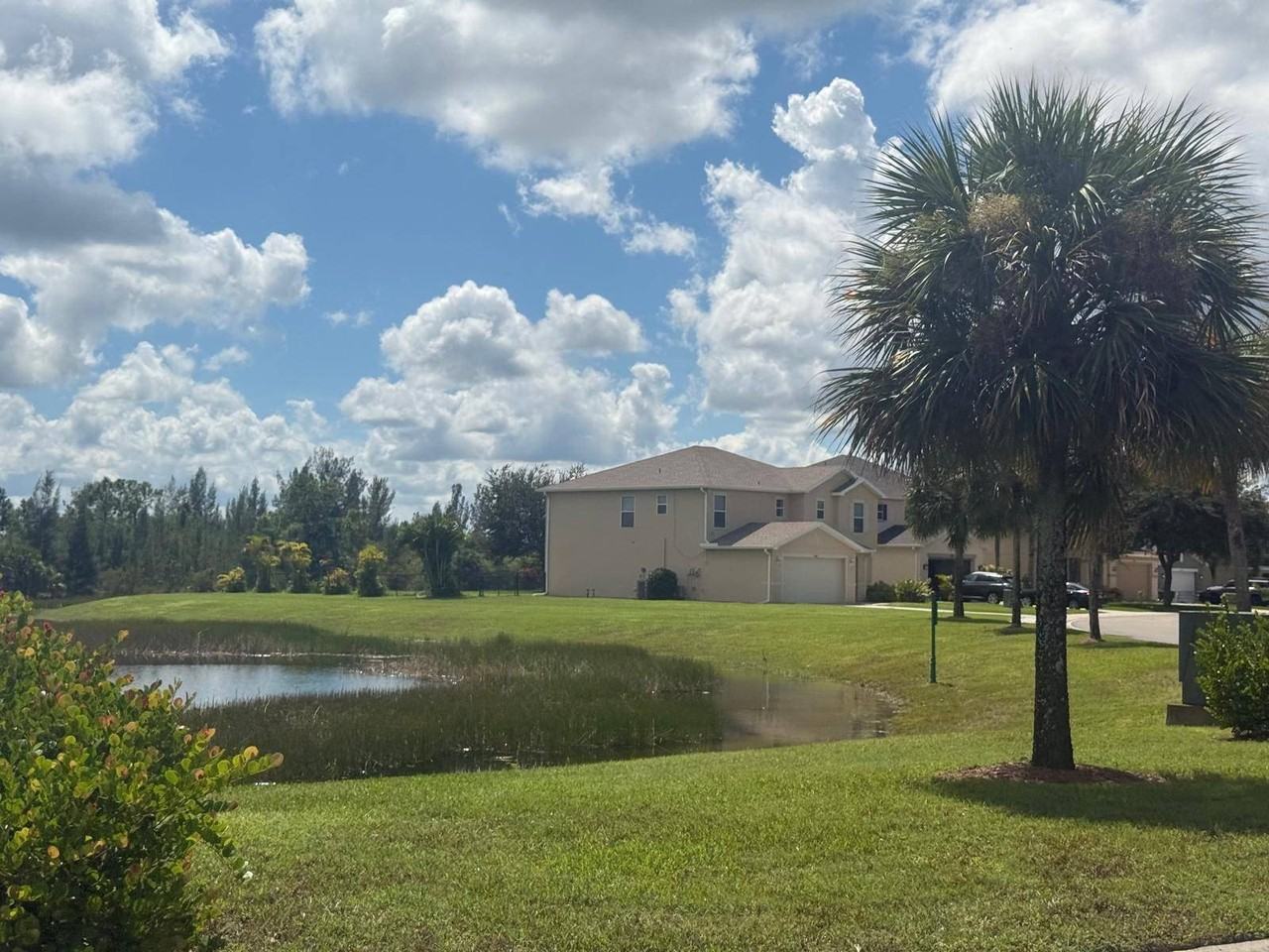 18168 Horizon View Blvd - Photo 3 of 31