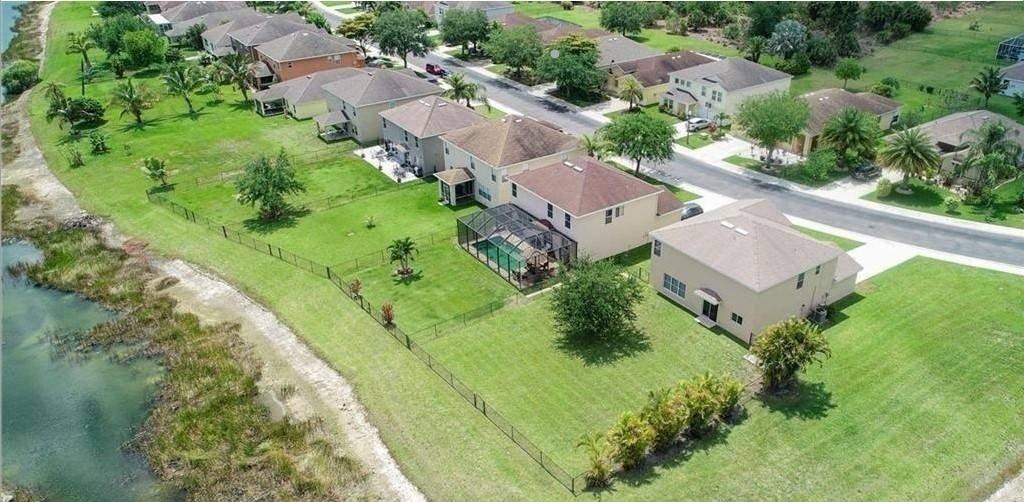 18168 Horizon View Blvd - Photo 4 of 31