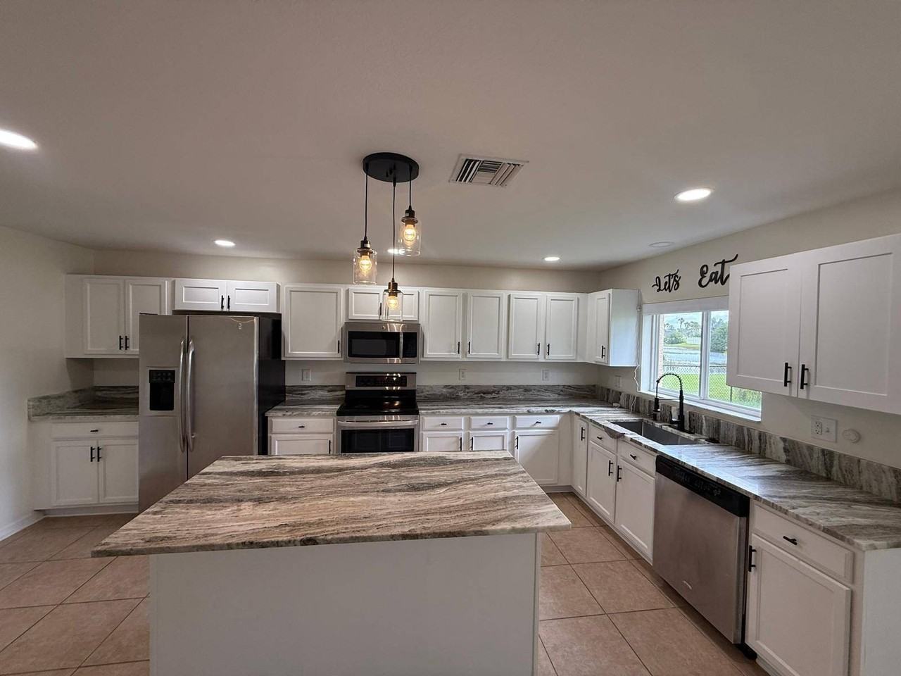 18168 Horizon View Blvd - Photo 7 of 31