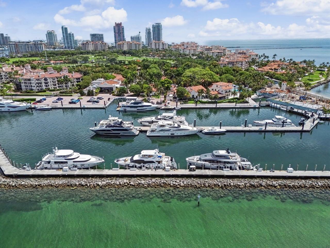 2124 Fisher Island Dr #2124 - Photo 7 of 8