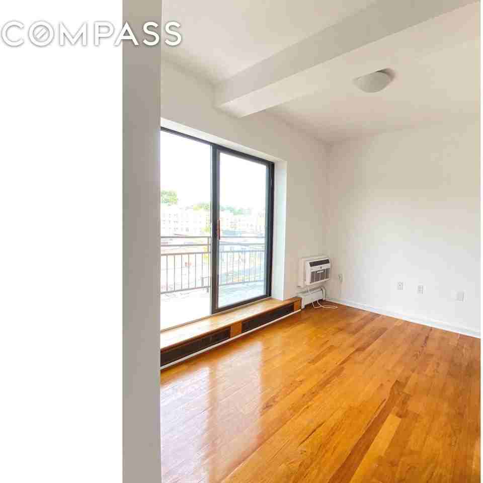 2601 Frederick Douglass Blvd #PH1 - Photo 6 of 24
