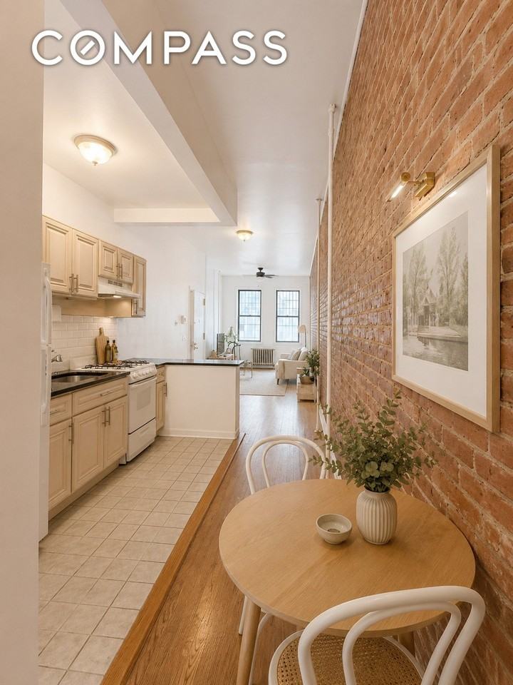 105 3rd Ave #1L - Photo 2 of 12