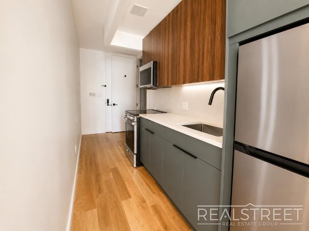 972 Bushwick Ave #2E - Photo 2 of 14