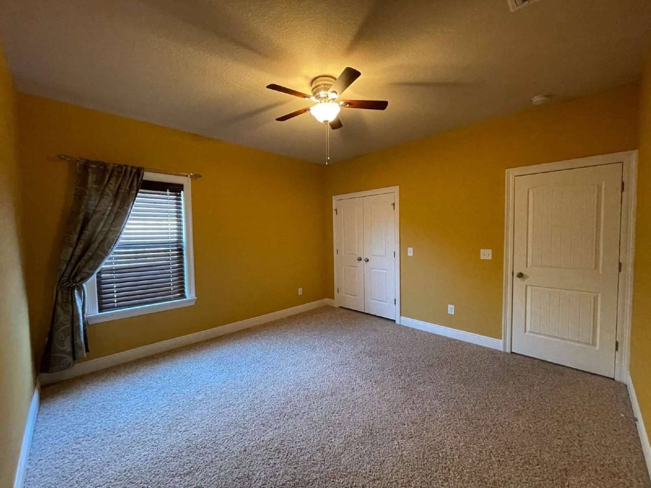 5010 Maggie Ln - Photo 7 of 26