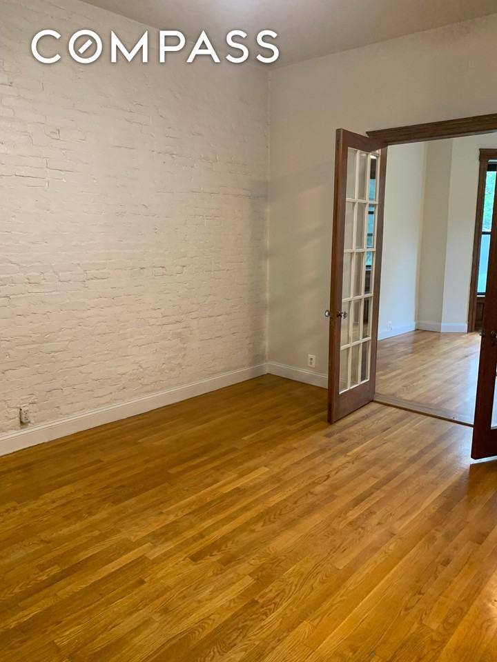 538 44th St #2 - Photo 5 of 5