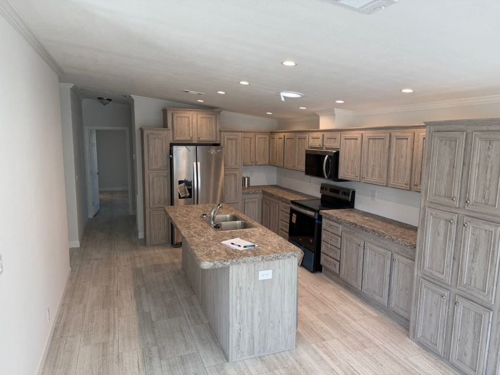 47 6th St W #47 - Photo 6 of 20