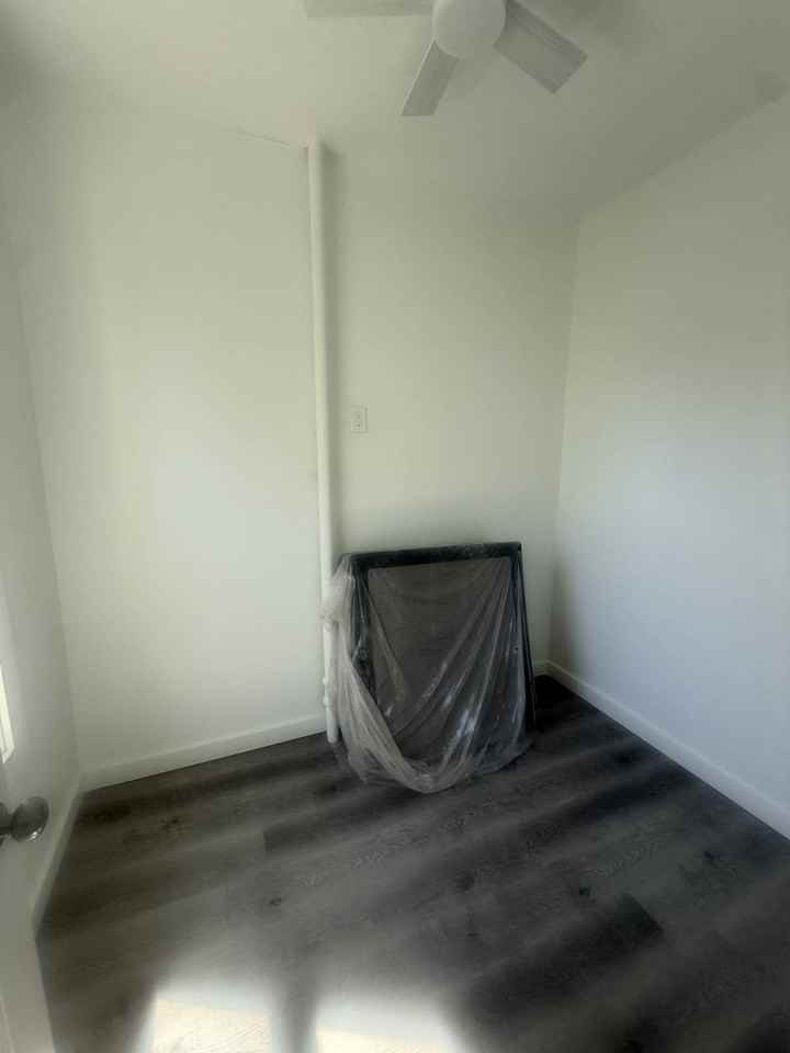 739 43rd St - Photo 5 of 10