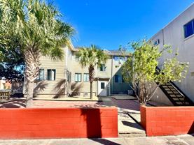 422 Magnolia Ave #4 - Photo 1 of 1