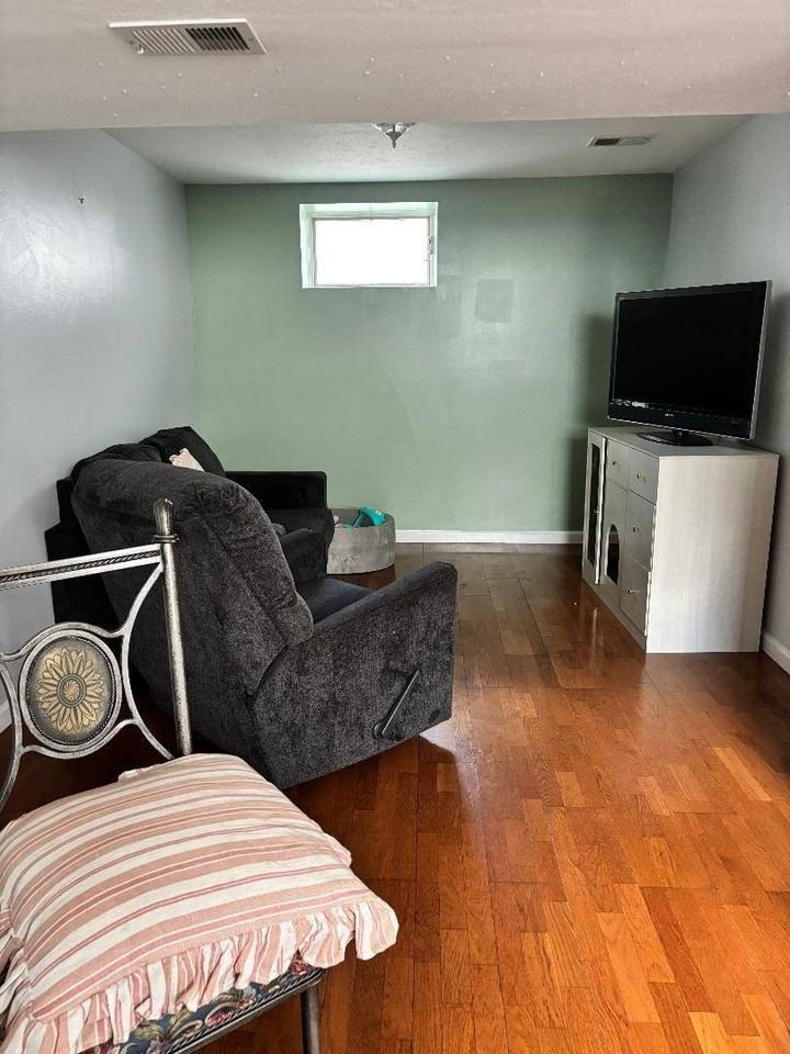 37 Ramona Ave #2 - Photo 6 of 9