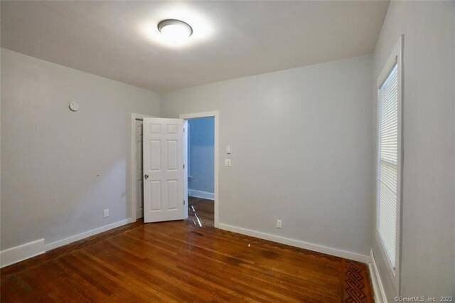 389 Orchard St - Photo 5 of 30