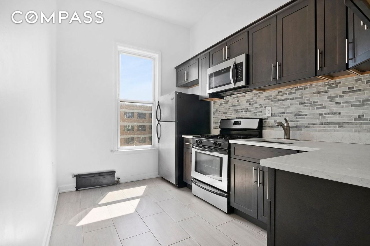 151 Leonard St #4 - Photo 2 of 6