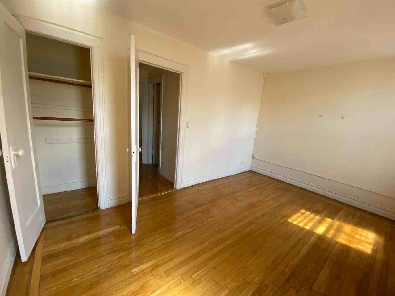 350 89th St - Photo 7 of 8