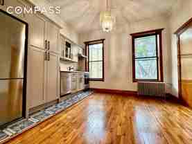 785 Dean St #2R - Photo 1 of 1