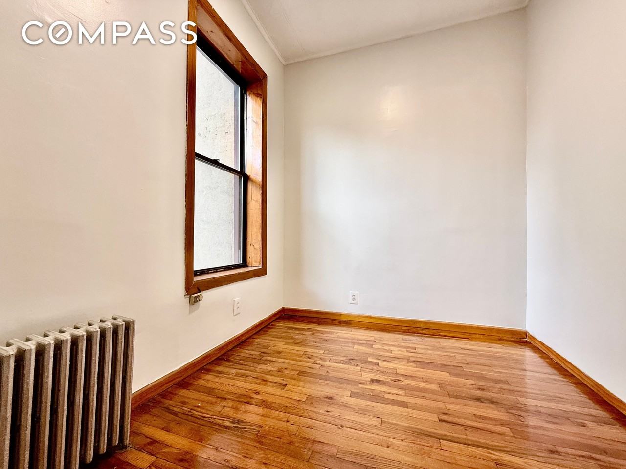 785 Dean St #2R - Photo 6 of 7