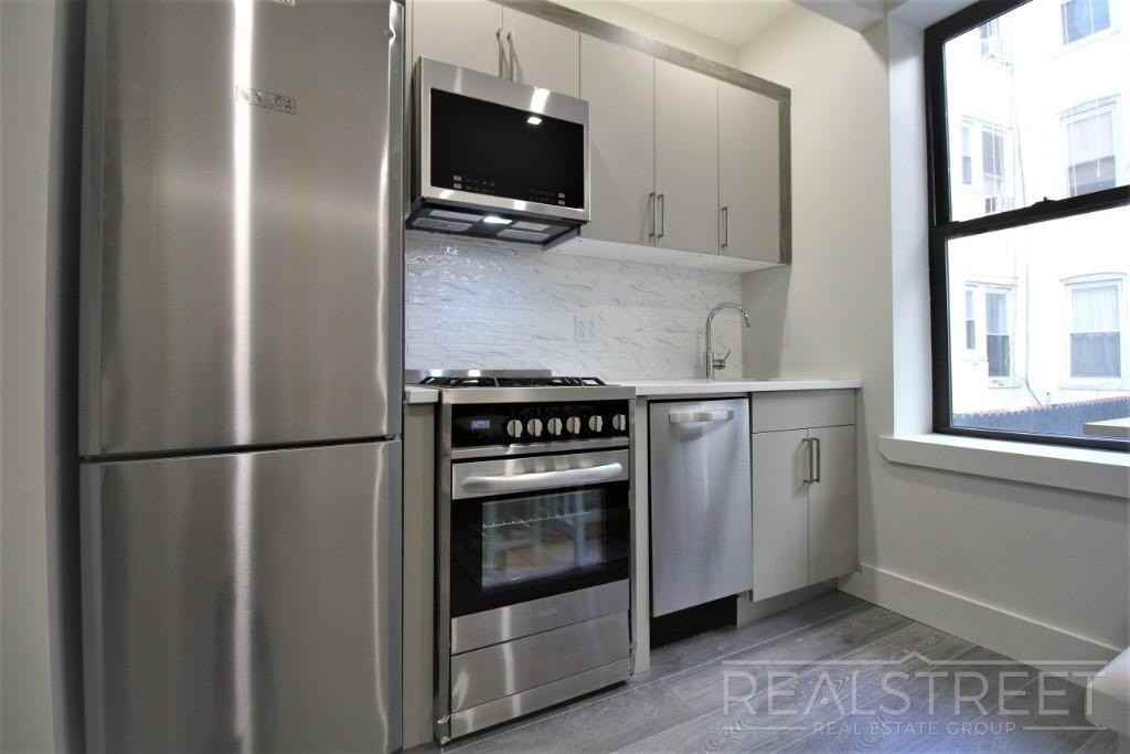 1647 8th Ave #2B - Photo 3 of 14