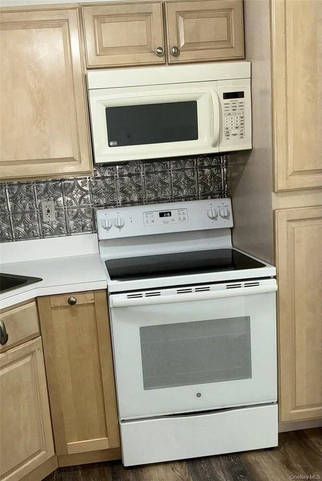 31 Cottage Dr - Photo 6 of 13