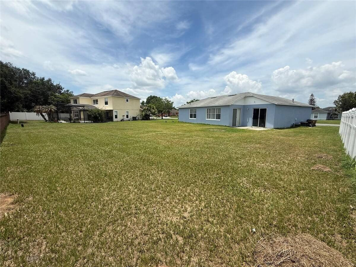 2560 Sage Dr - Photo 2 of 2