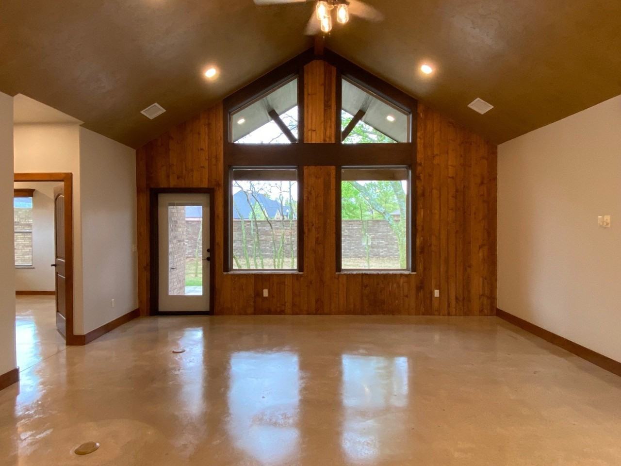 Deepwood Creek Dr - Photo 2 of 20