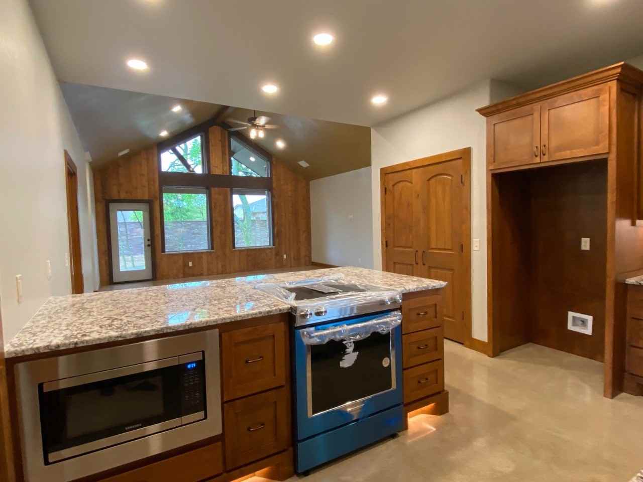 Deepwood Creek Dr - Photo 6 of 20