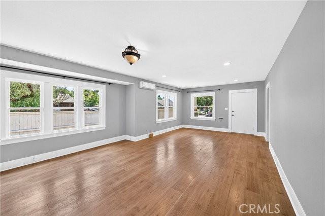 800 Temple Ave - Photo 3 of 5