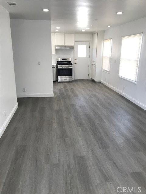 6511 W 87th Pl - Photo 4 of 8