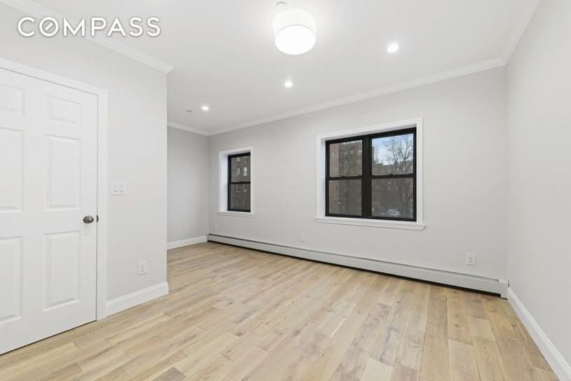 4838 42nd St #3 - Photo 4 of 6