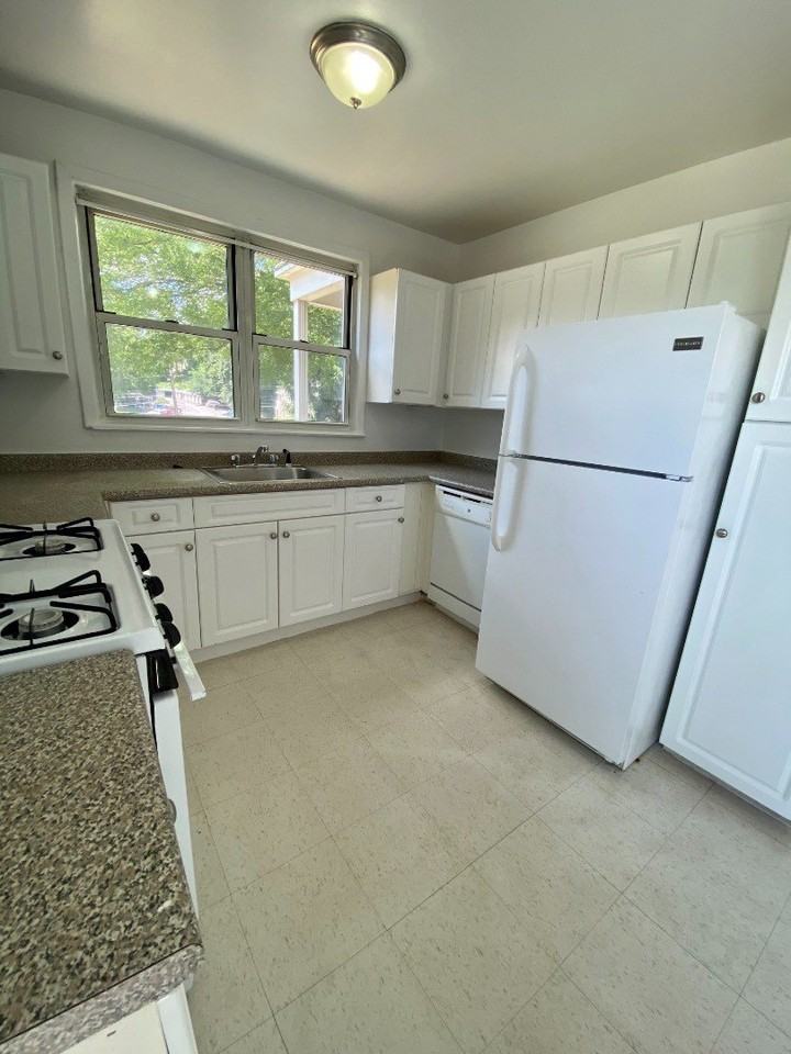 157 White Plains Rd #47C - Photo 6 of 12