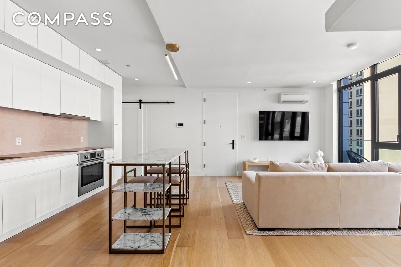 112 Fleet Pl #12A - Photo 5 of 14