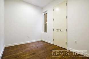 911 Jefferson Ave #1L - Photo 1 of 1
