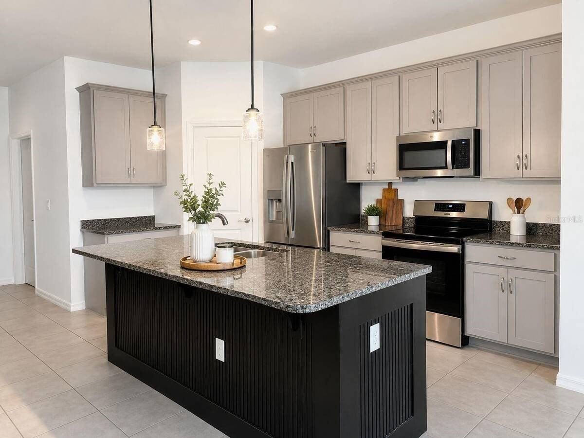 1051 Patriot Loop - Photo 6 of 13