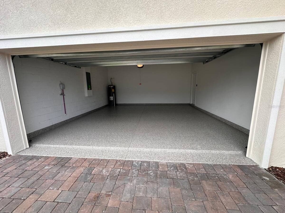 4205 Jespersen St - Photo 3 of 13