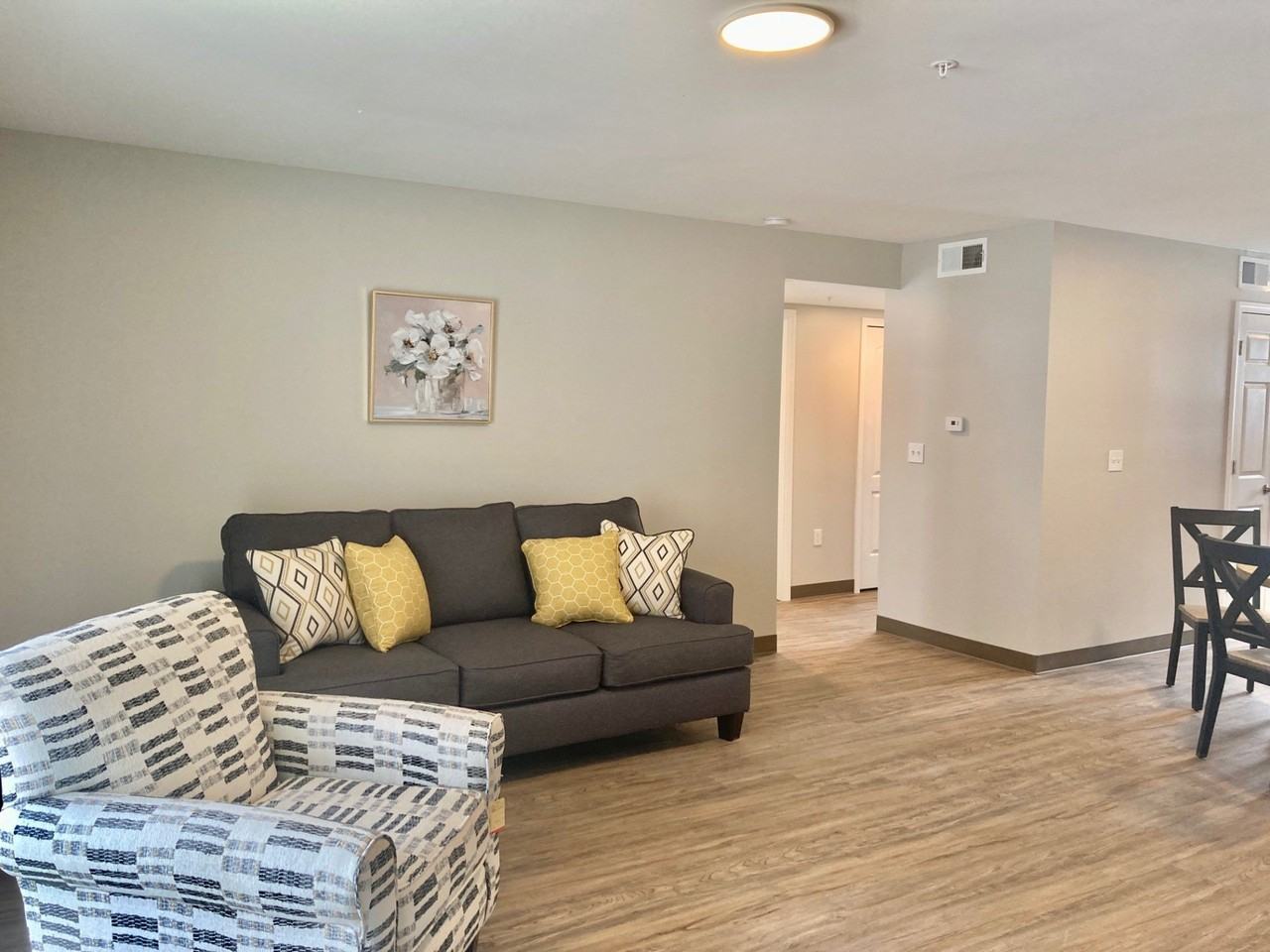 439 7th St #201 - Photo 2 of 12