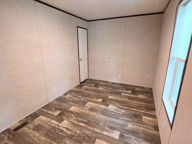 71 Harold Dr - Photo 4 of 10